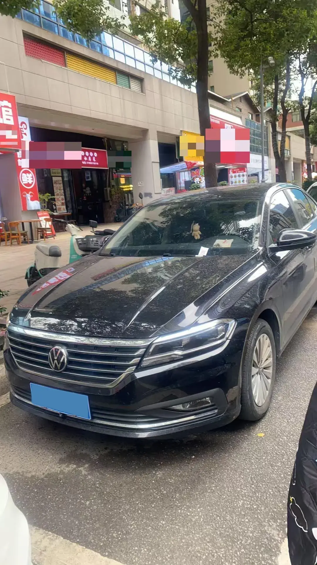 2021 VOLKSWAGEN LAVIDA view 1