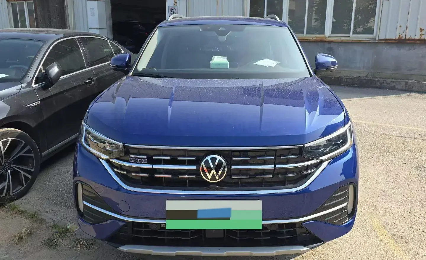 2023 VOLKSWAGEN TAYRON thumbnail 4