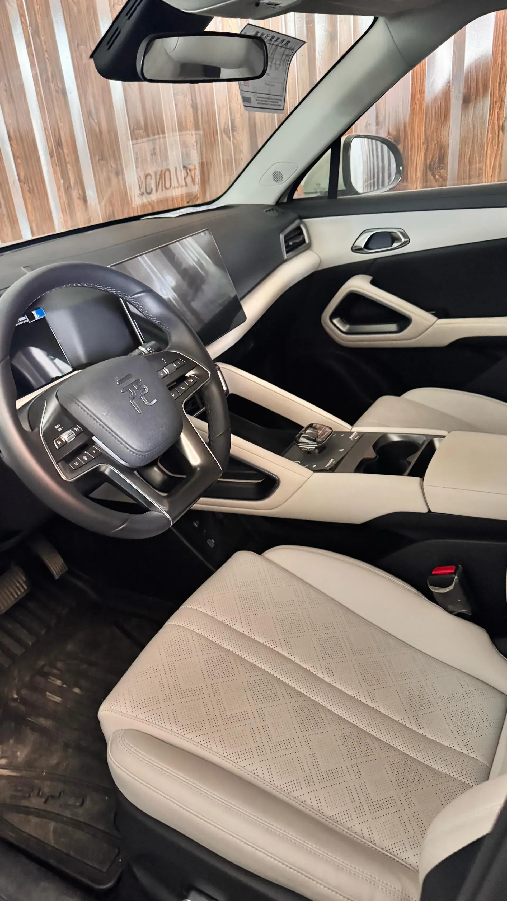 2024 BYD YUANUP thumbnail 3