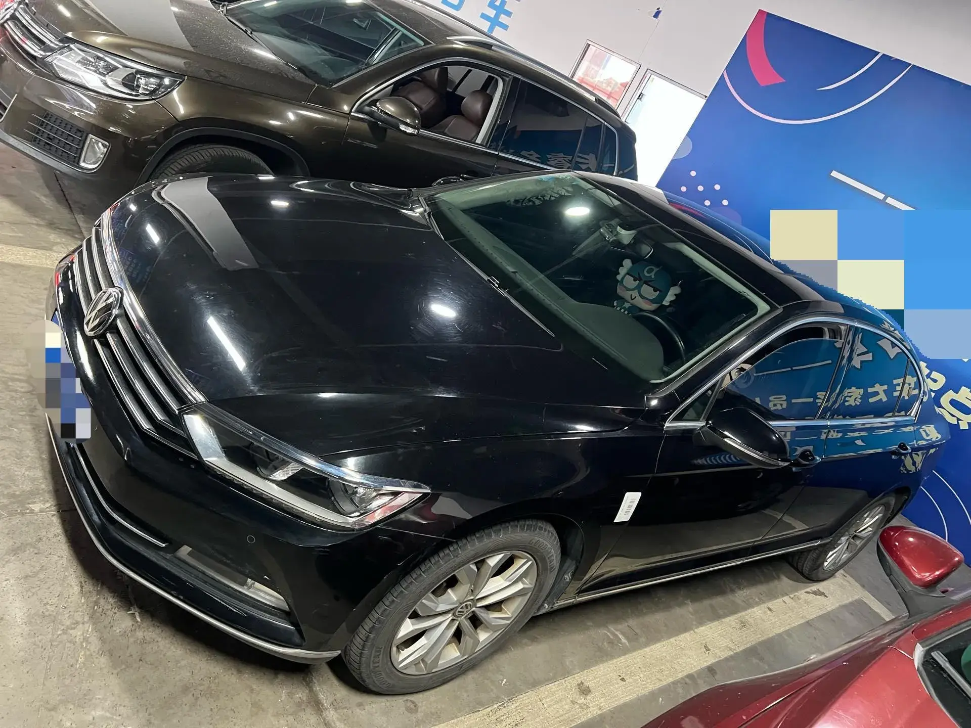 2019 VOLKSWAGEN MAGOTAN view 1