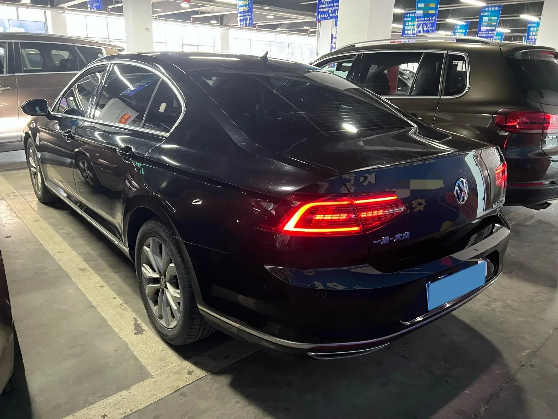 2019 VOLKSWAGEN MAGOTAN thumbnail 3