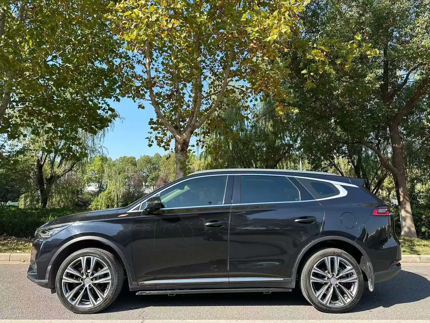 2018 BYD TANG thumbnail 3