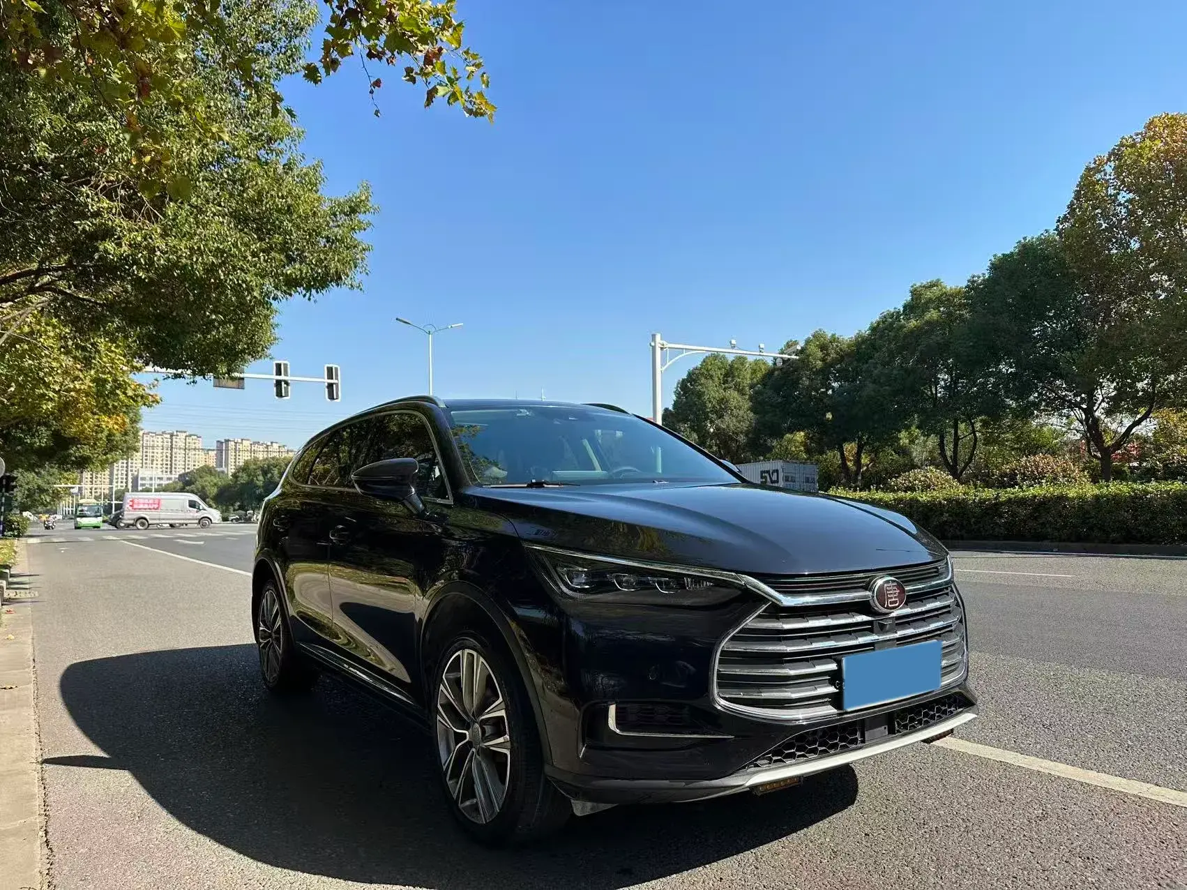 2018 BYD TANG thumbnail 2