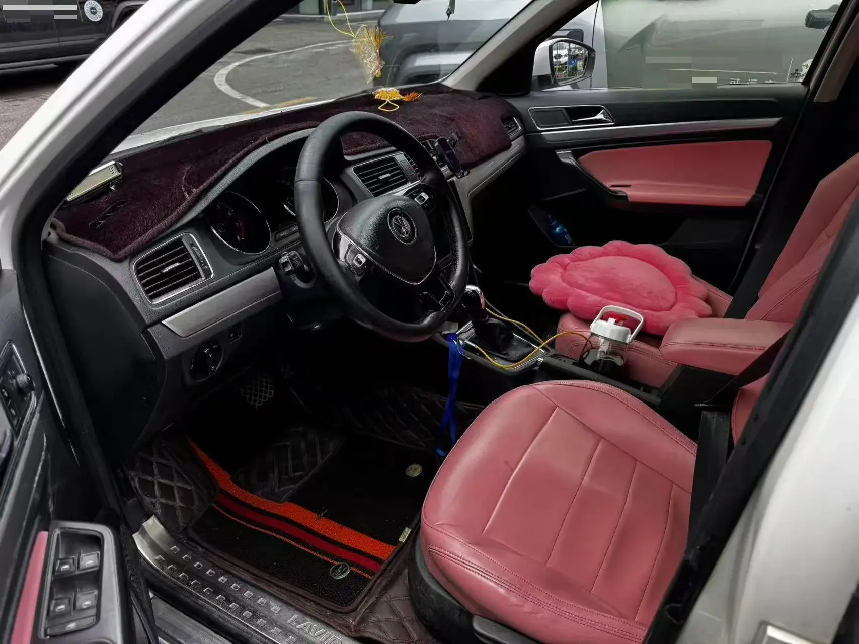 2017 VOLKSWAGEN LAVIDA thumbnail 4