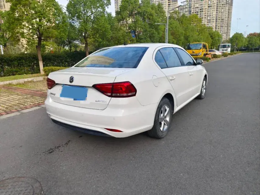 2019 VOLKSWAGEN LAVIDA thumbnail 4