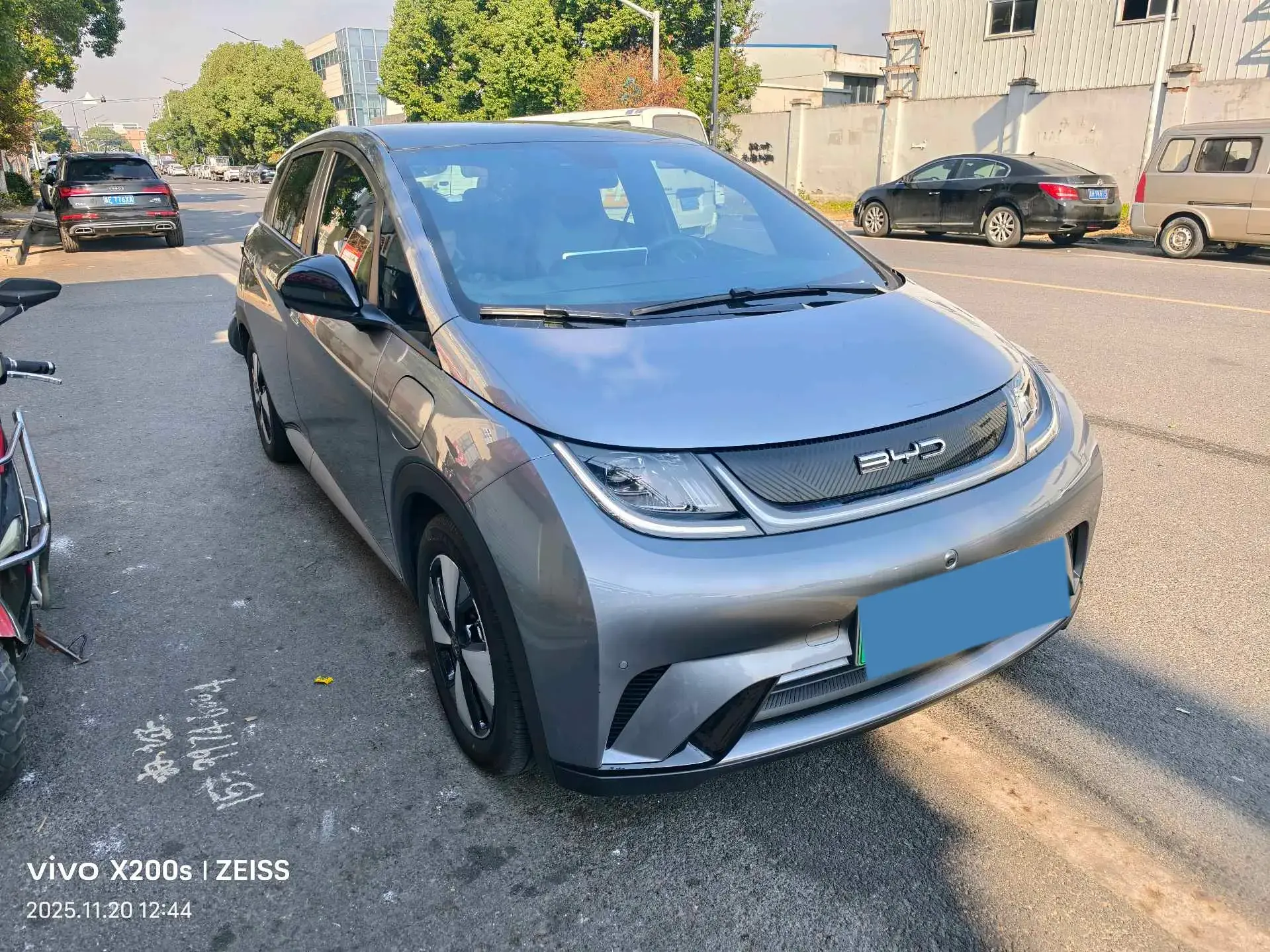 2023 BYD DOLPHIN thumbnail 3