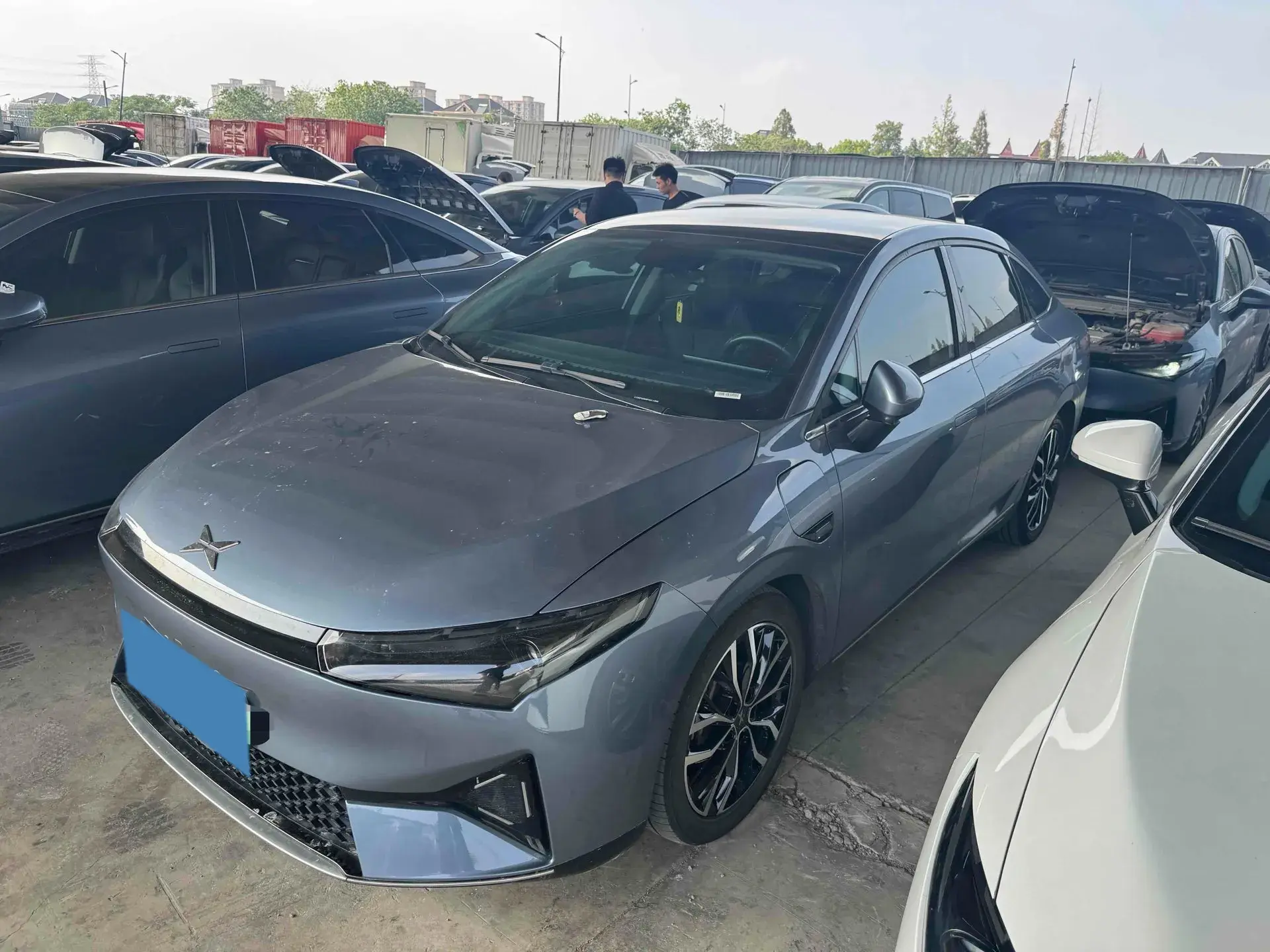 2022 XPENG P5 view 1