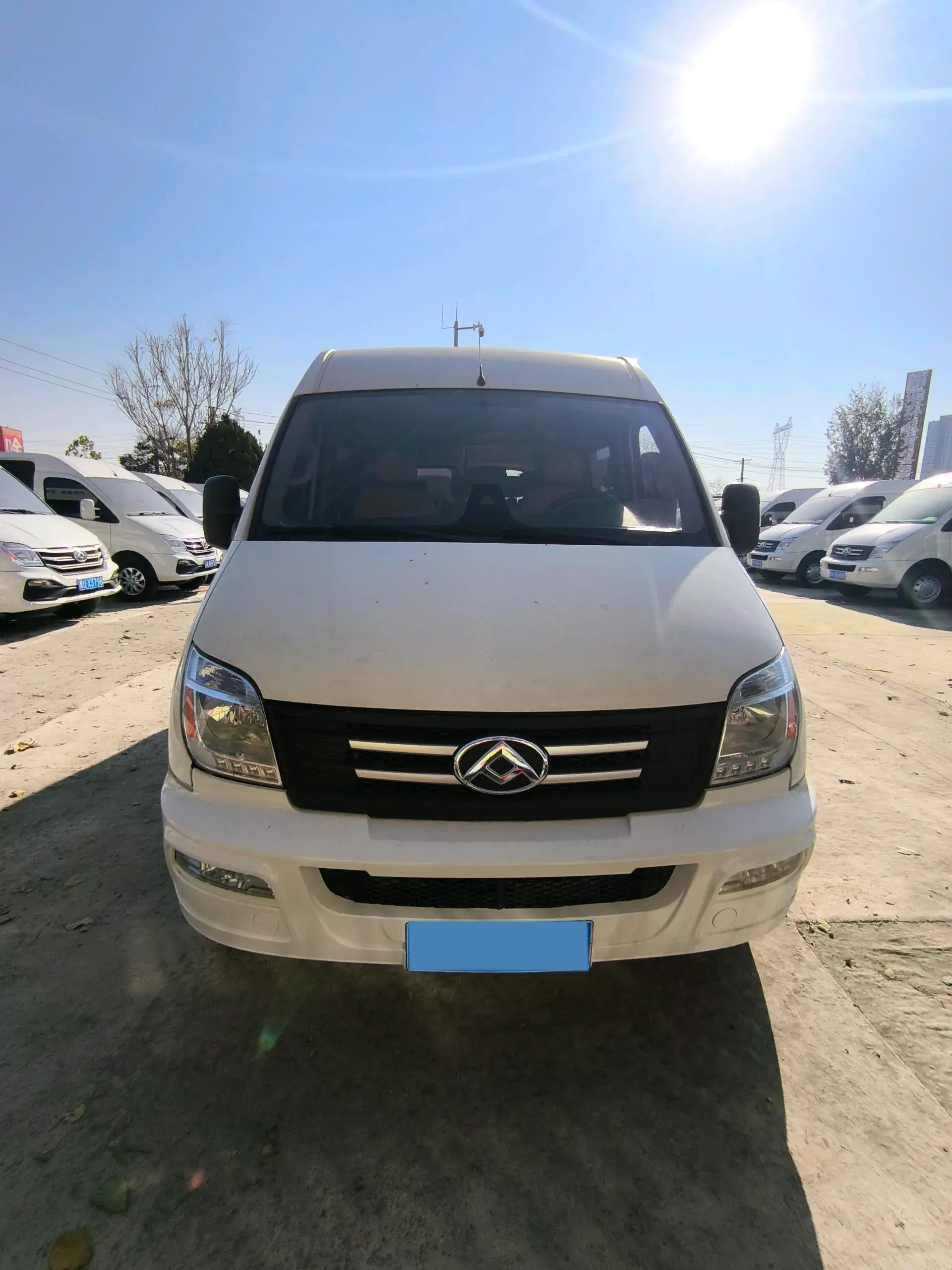 2023 MAXUS XINTU thumbnail 2