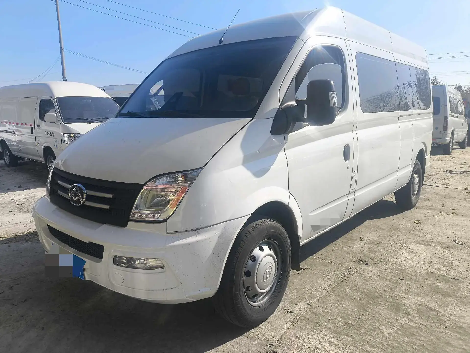 2023 MAXUS XINTU view 1