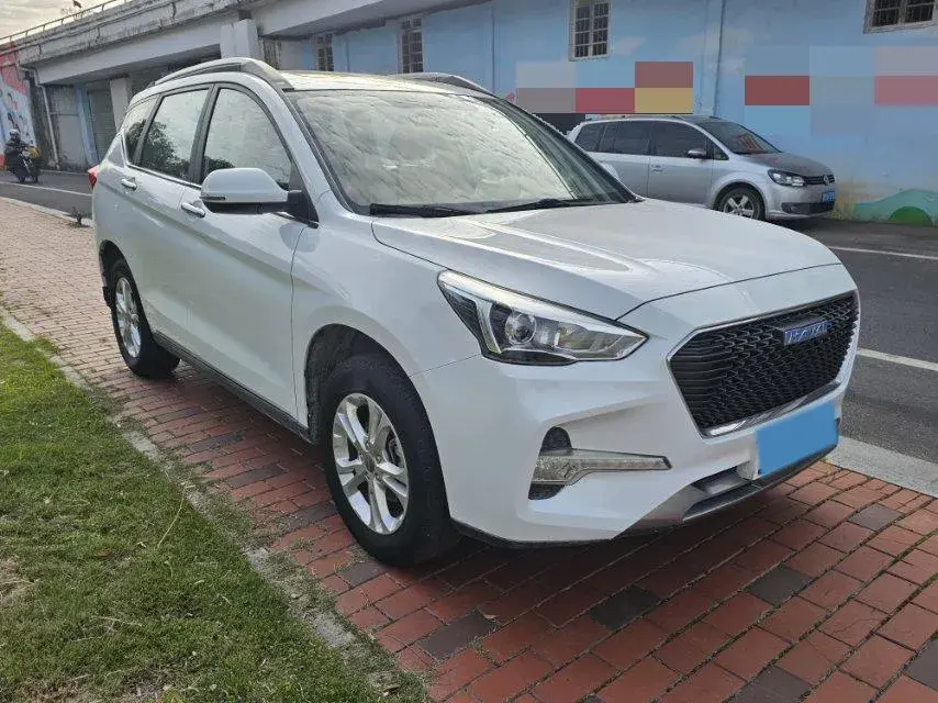 2017 HAVAL M6 thumbnail 3