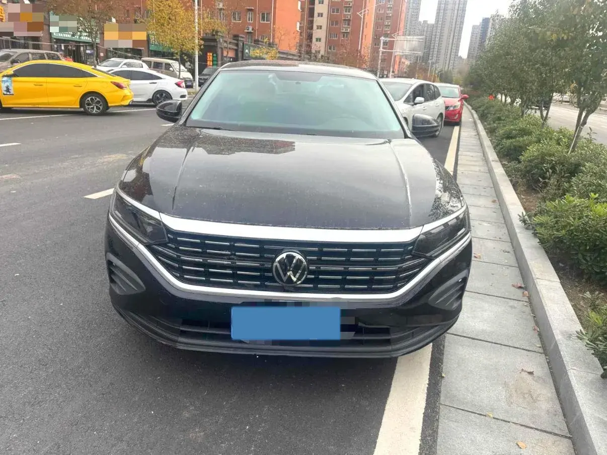 2023 VOLKSWAGEN PASSAT thumbnail 2