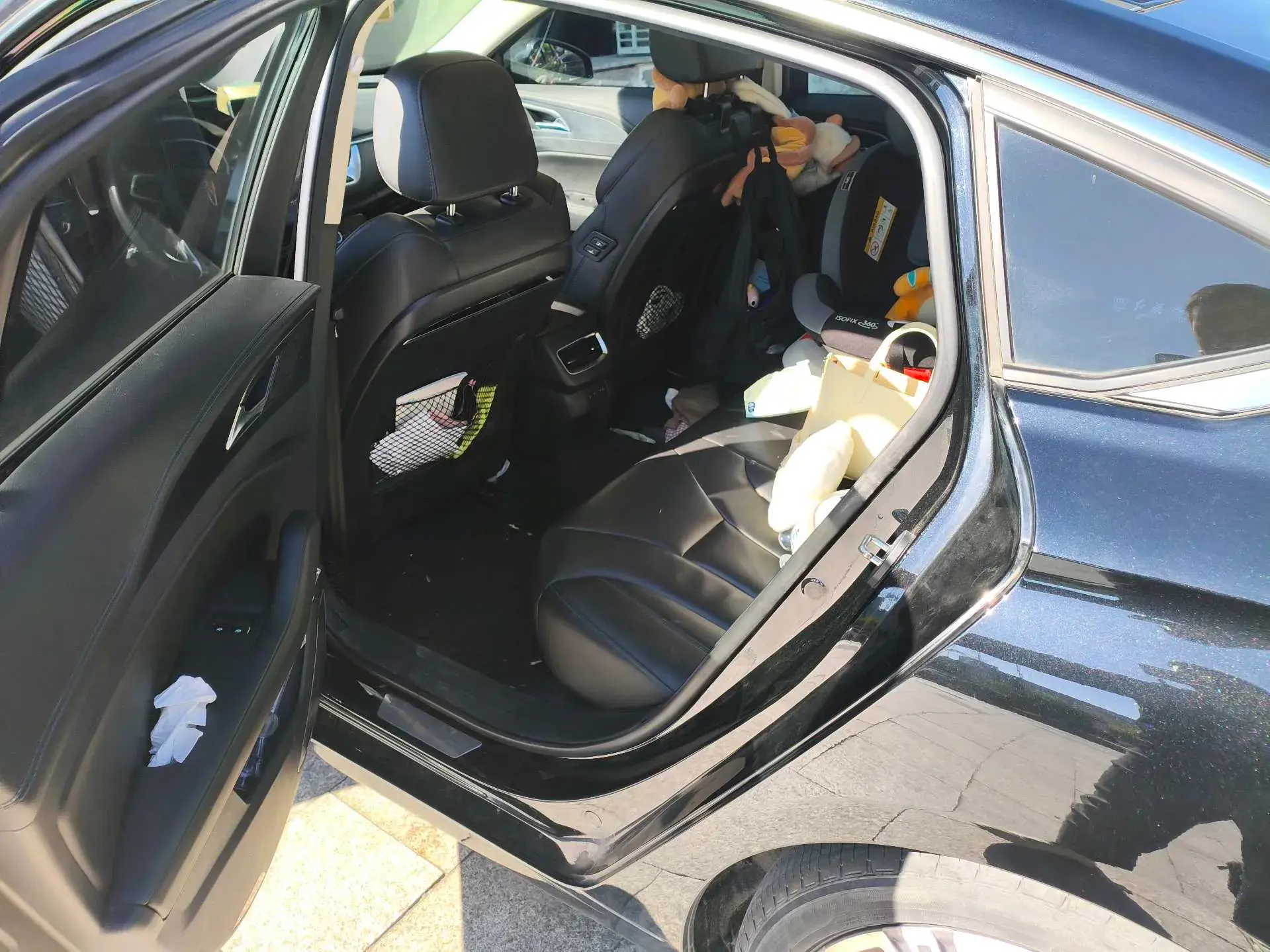 2022 HONGQI H5 thumbnail 4