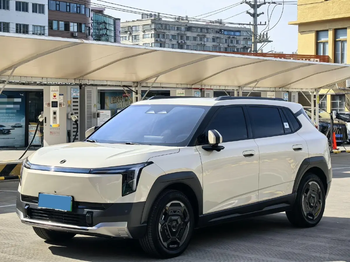 2025 DongFeng Nammi 06 BEV