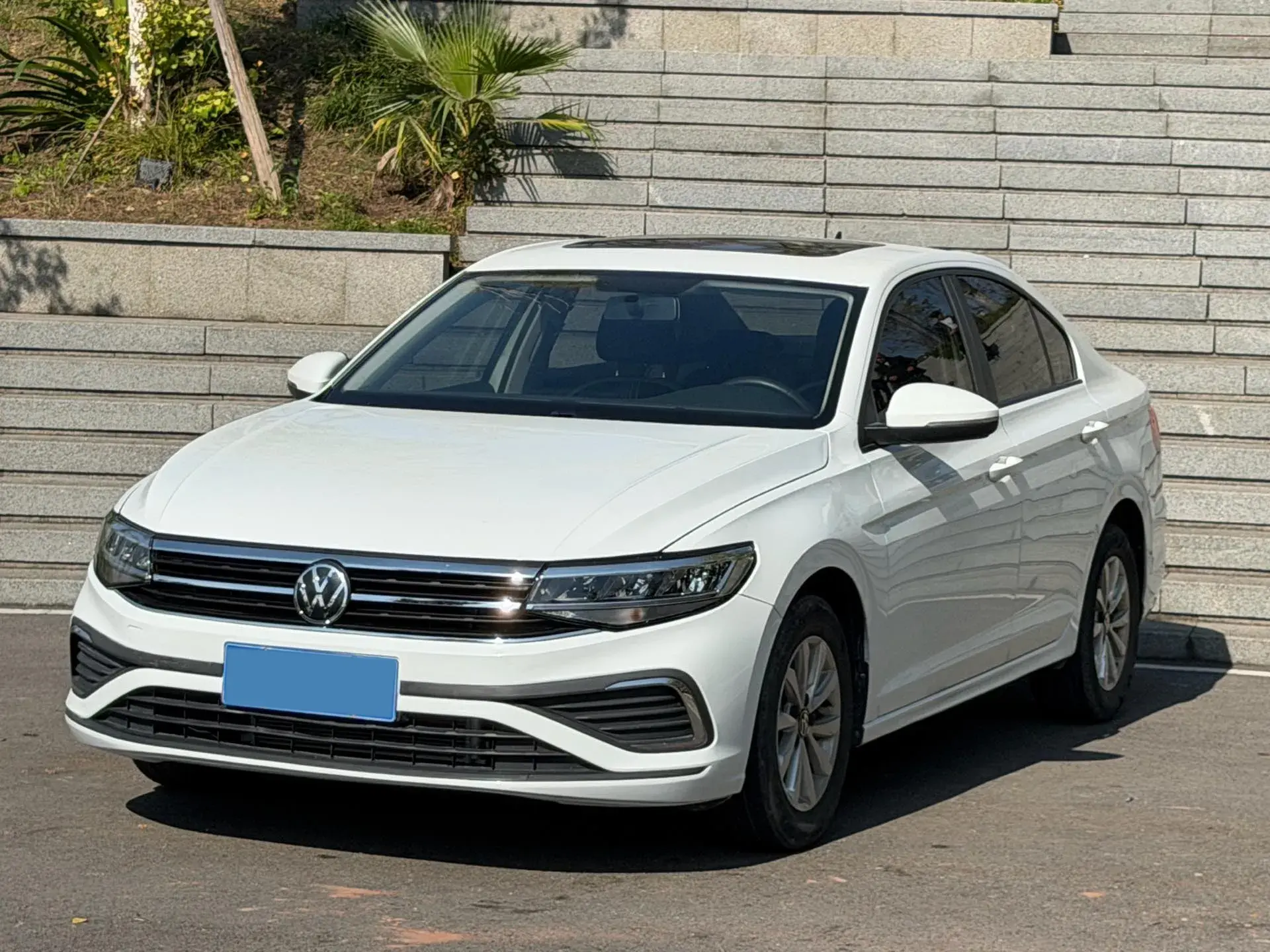 2023 VOLKSWAGEN BORA view 1