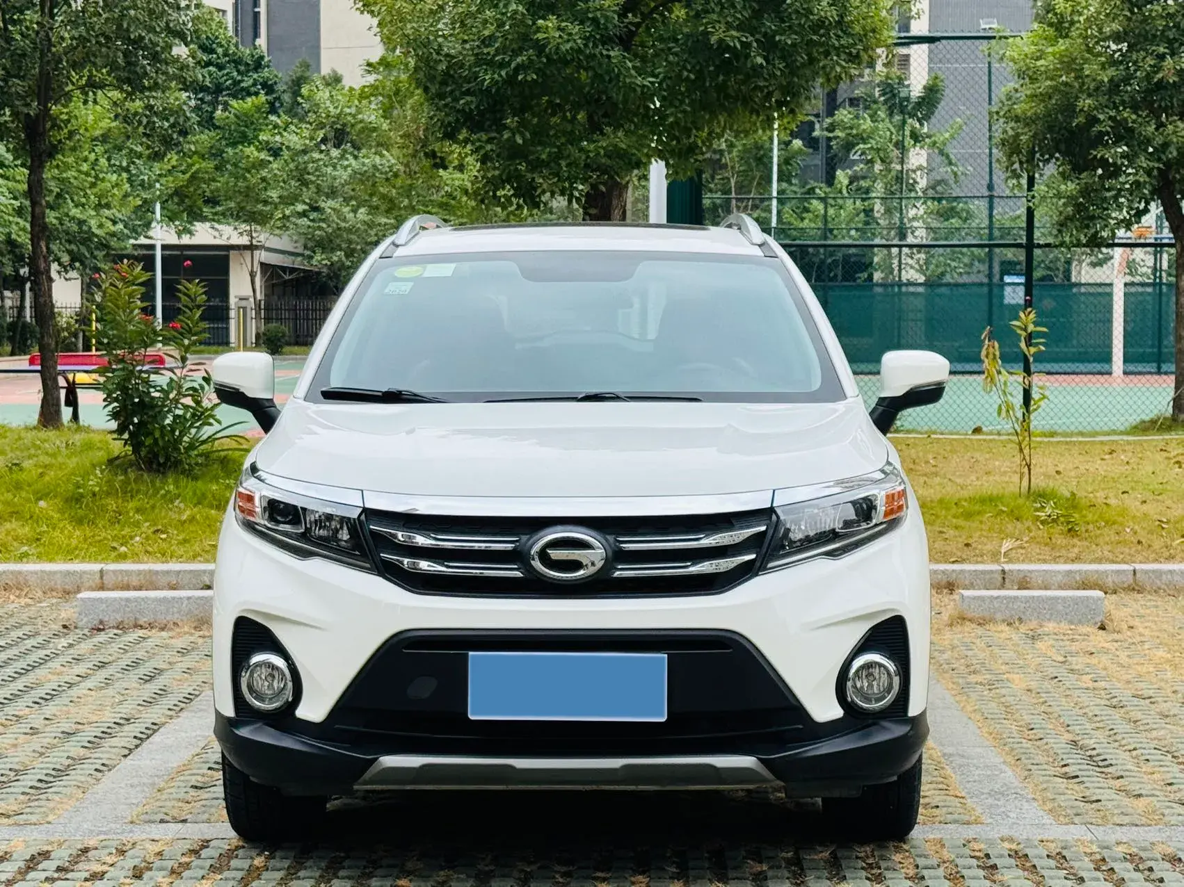 2017 GAC TRUMPCHI thumbnail 2