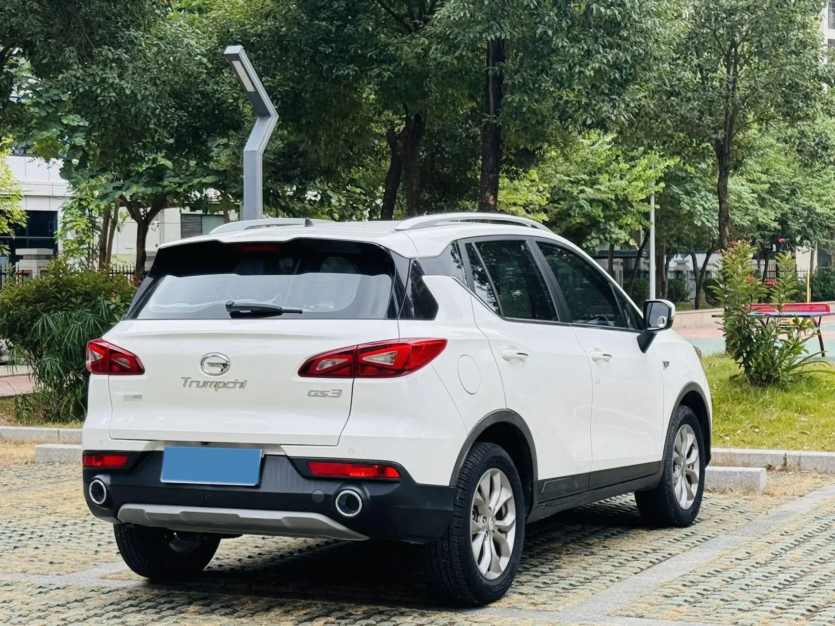 2017 GAC TRUMPCHI thumbnail 4