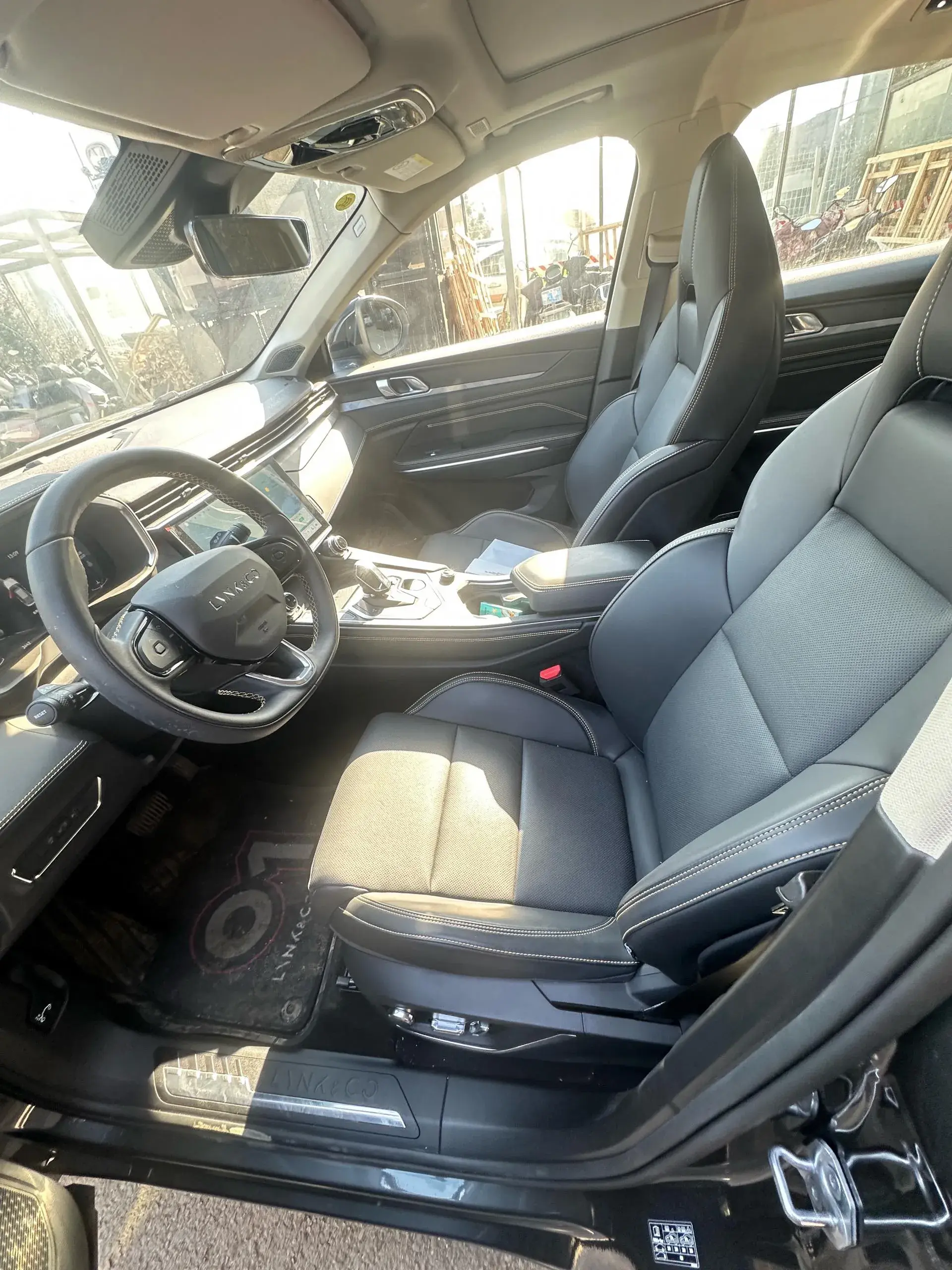 2024 LYNK&CO 01 thumbnail 2