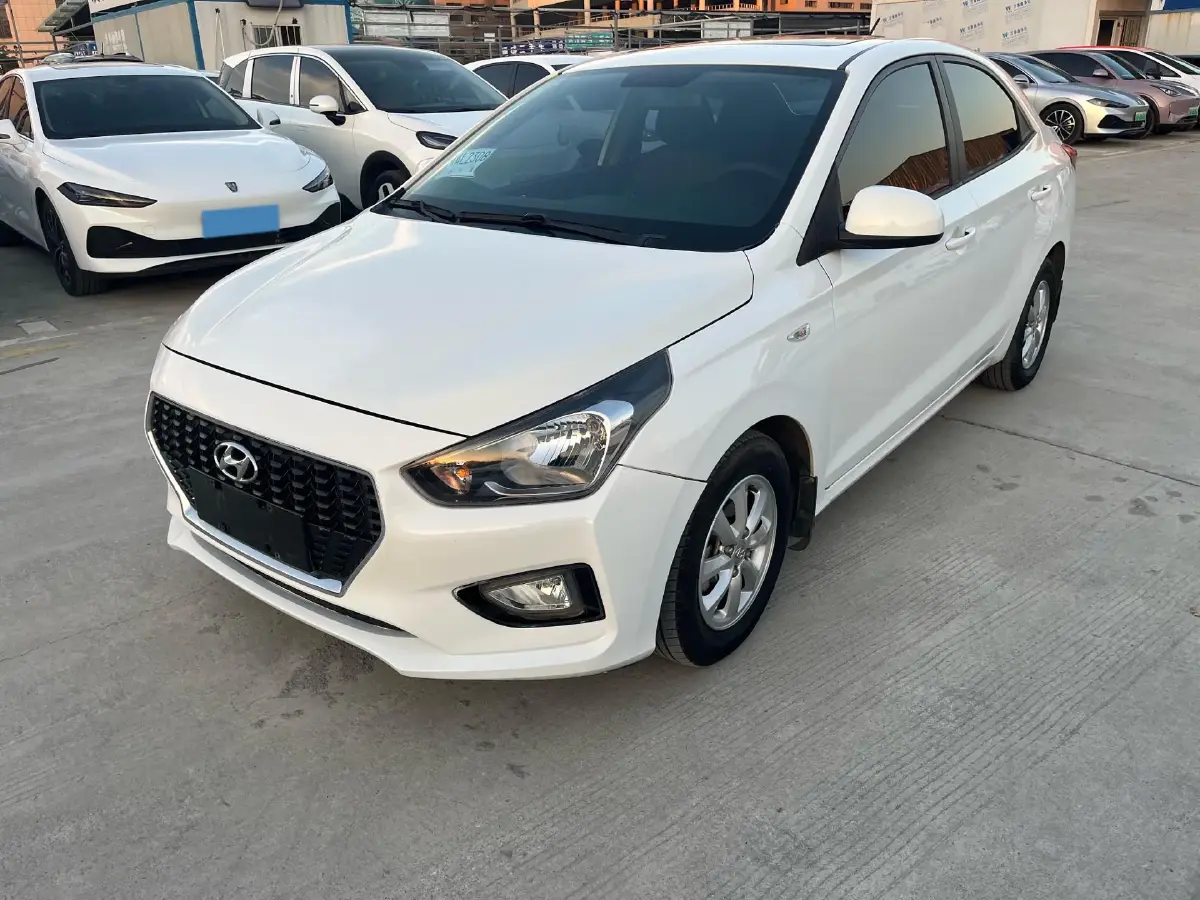 2017 Hyundai Reina 1.4L 95HP L4 4AT