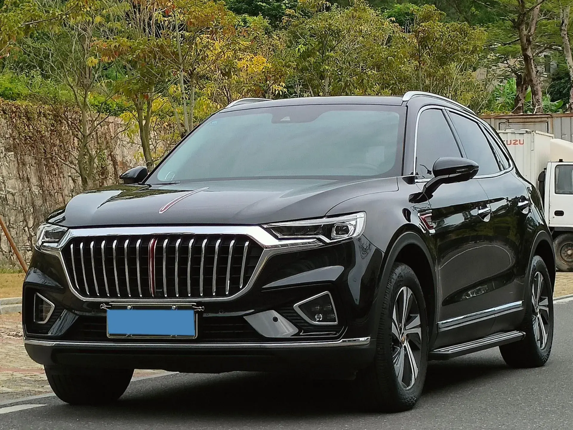 2019 HONGQI HS5 view 1