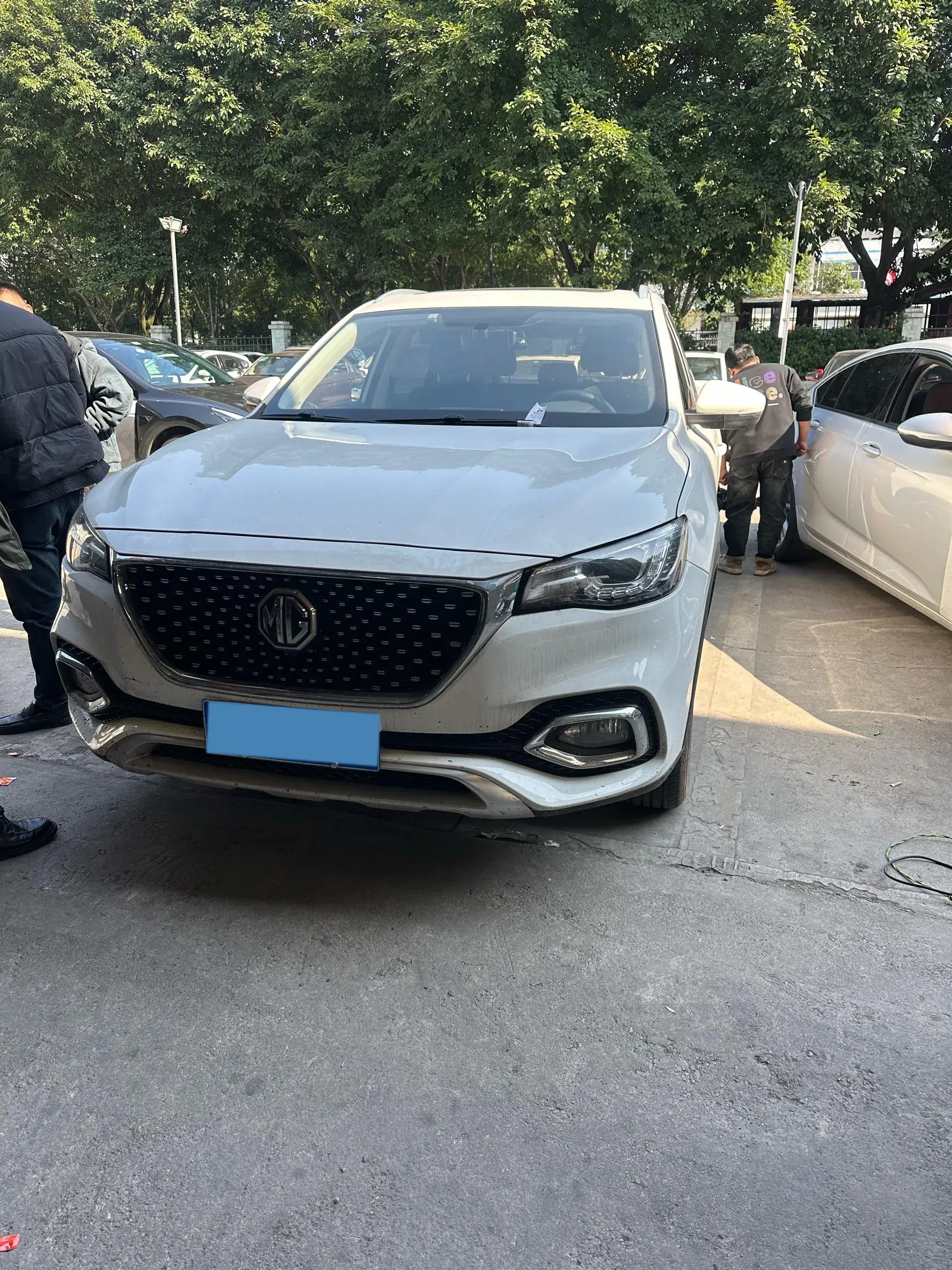 2019 MG HS thumbnail 2