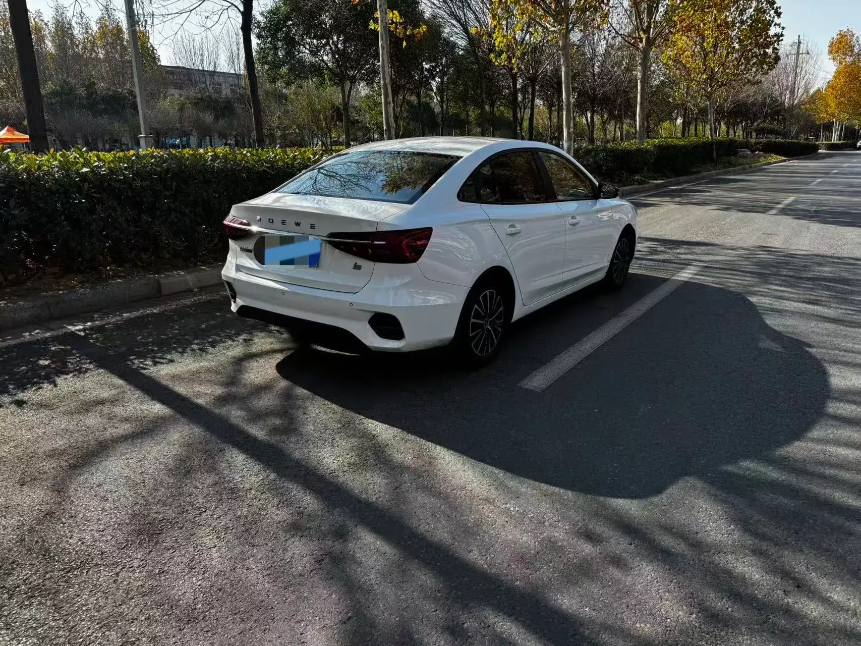 2021 ROEWE I5 thumbnail 4