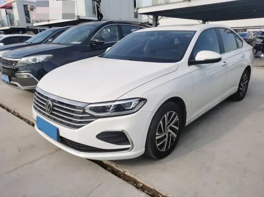 2023 VOLKSWAGEN LAVIDA view 1