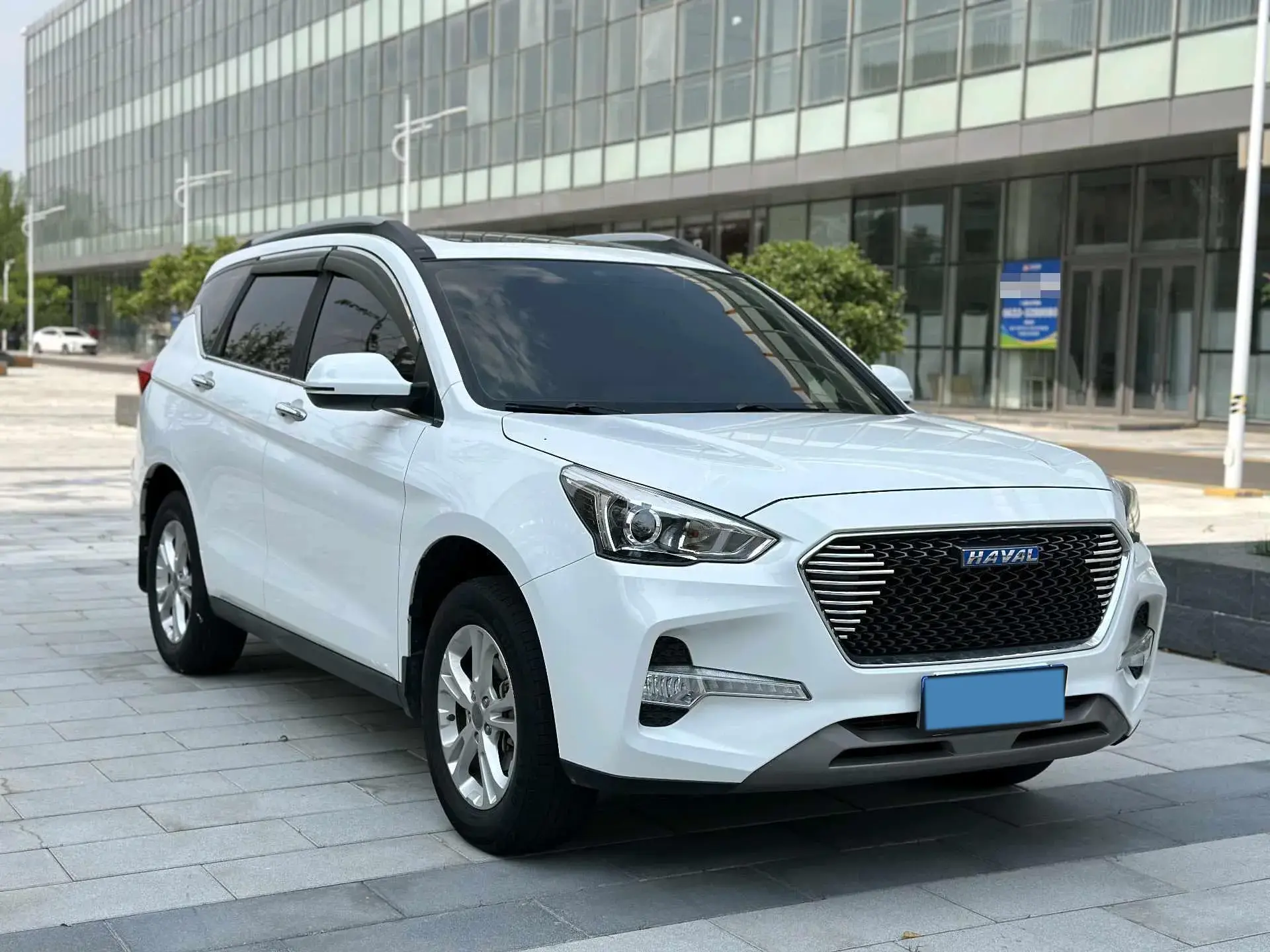 2018 HAVAL M6 thumbnail 3