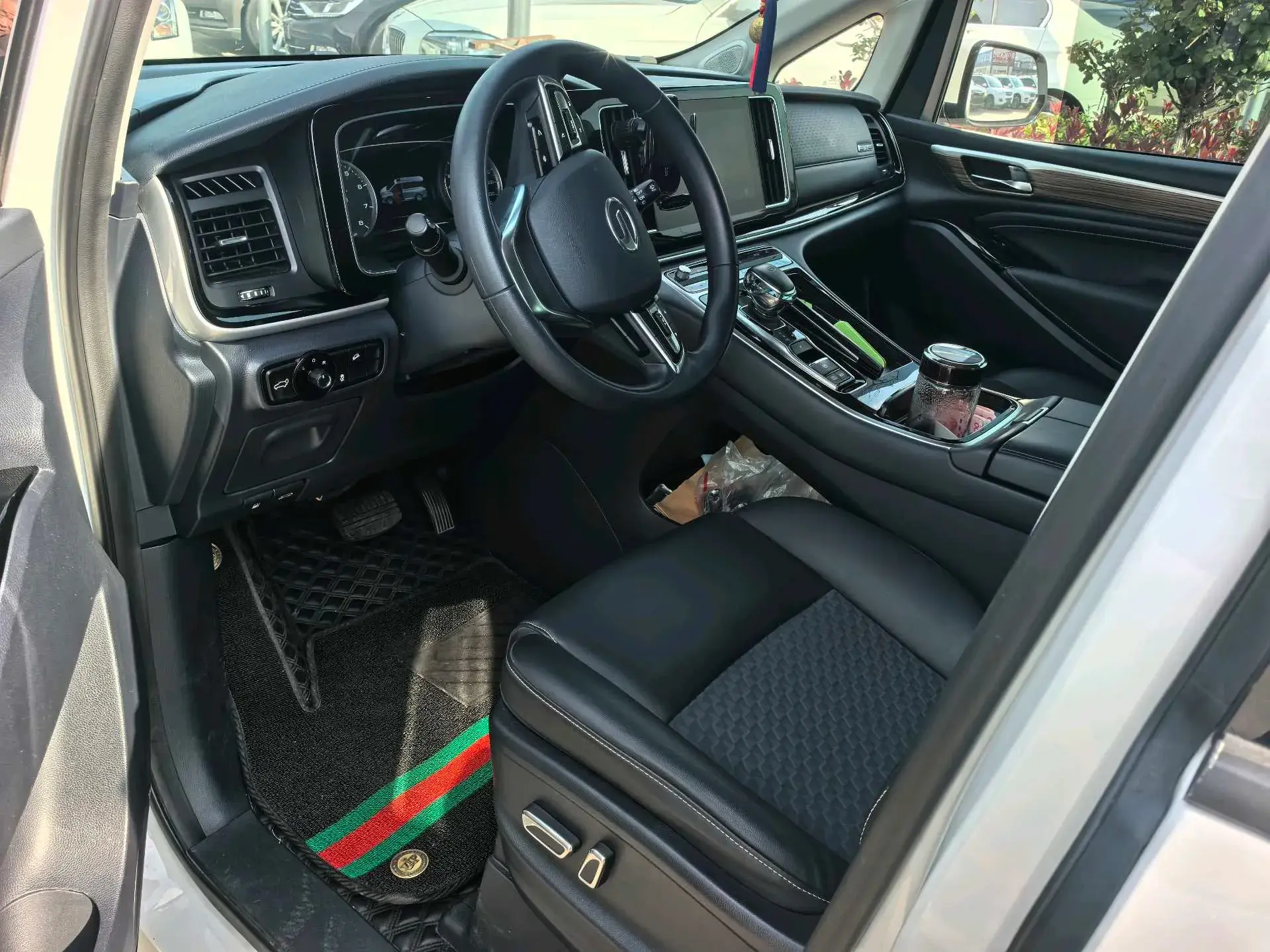 2021 GAC TRUMPCHI thumbnail 4