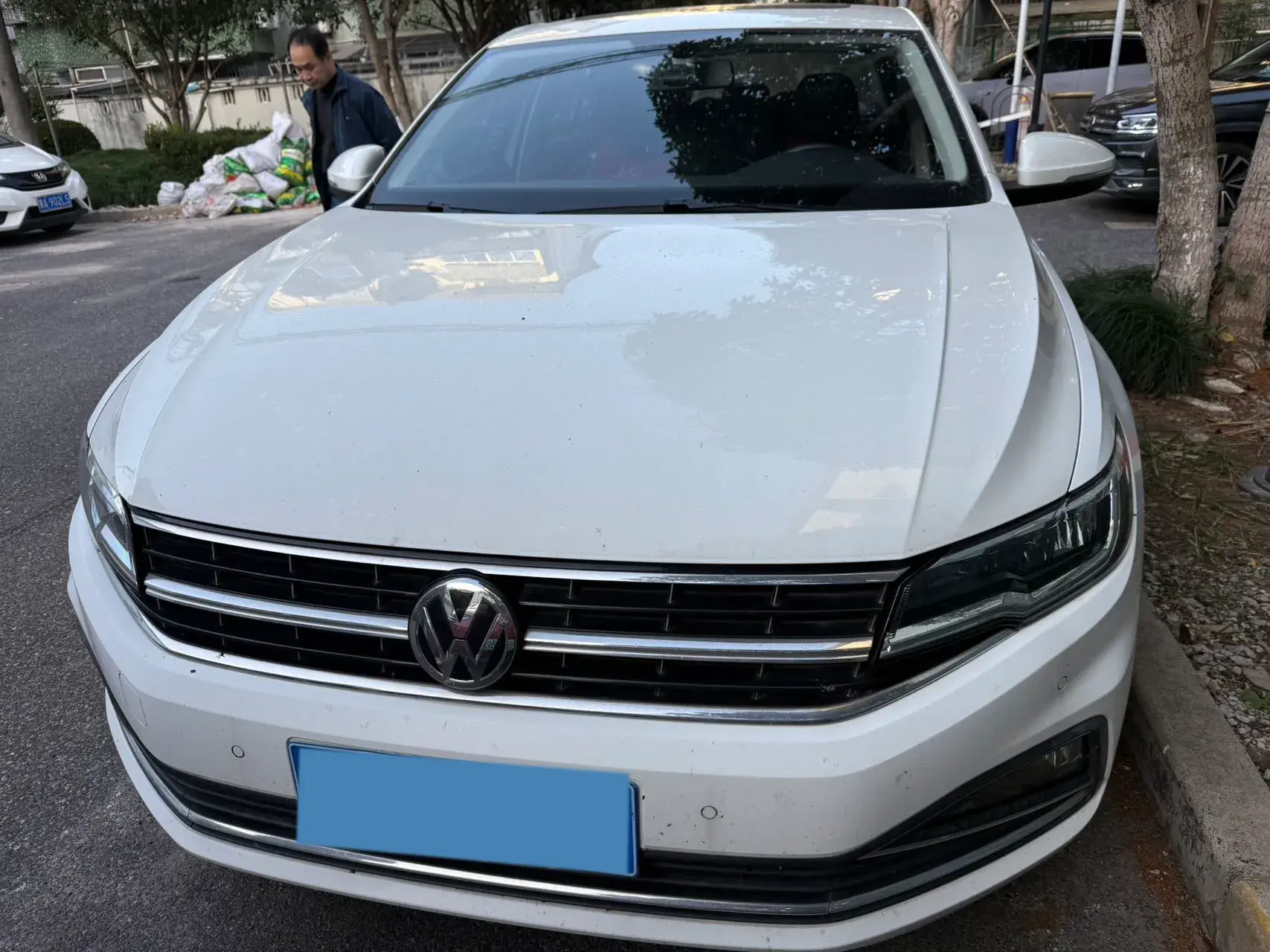 2019 VOLKSWAGEN BORA thumbnail 2
