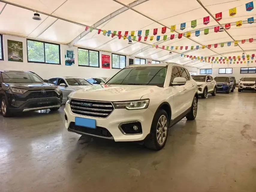 2016 HAVAL H7 view 1