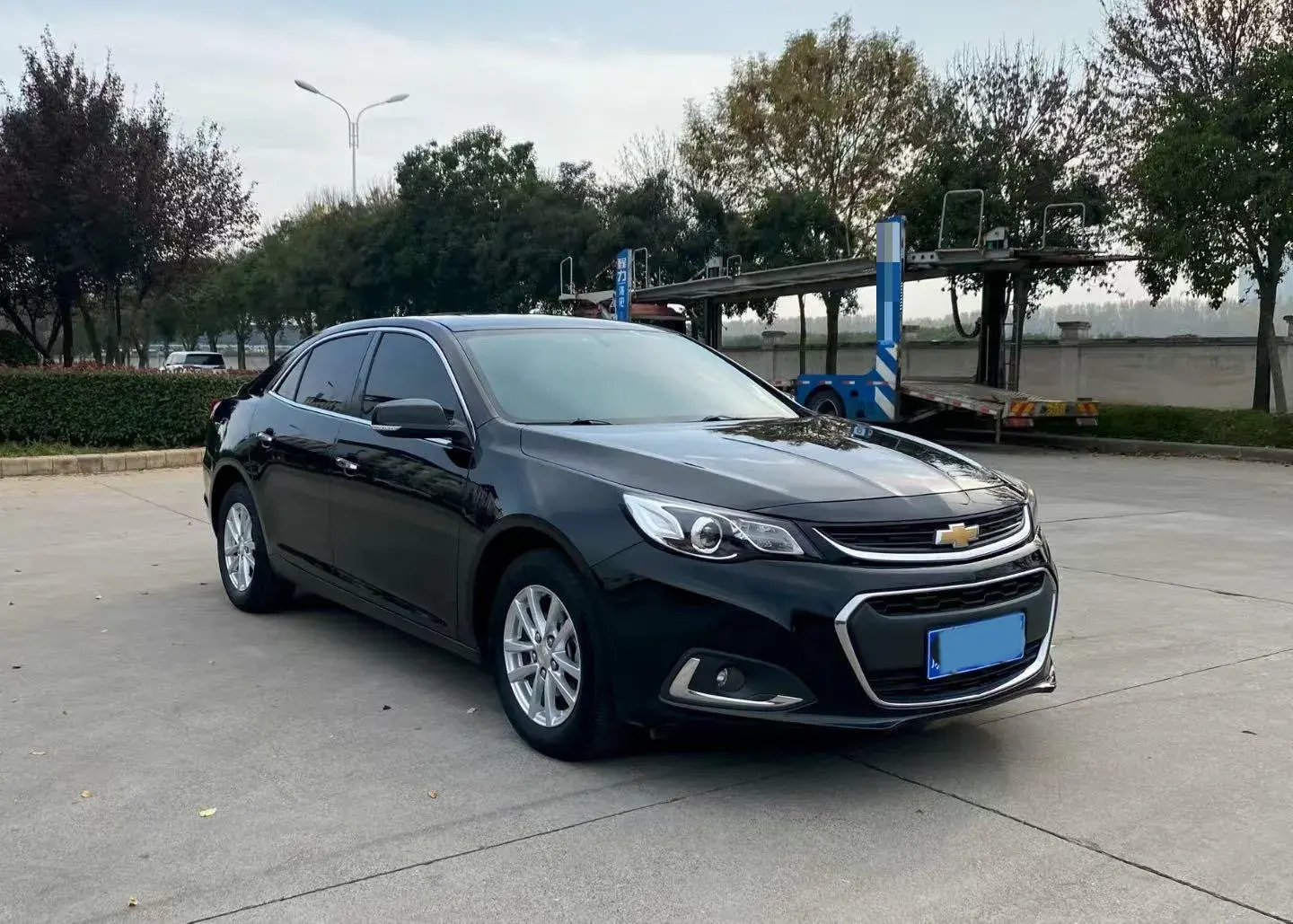 2018 CHEVROLET MALIBU thumbnail 3