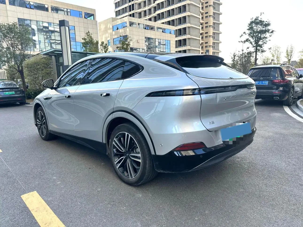 2023 XPENG G6 thumbnail 4