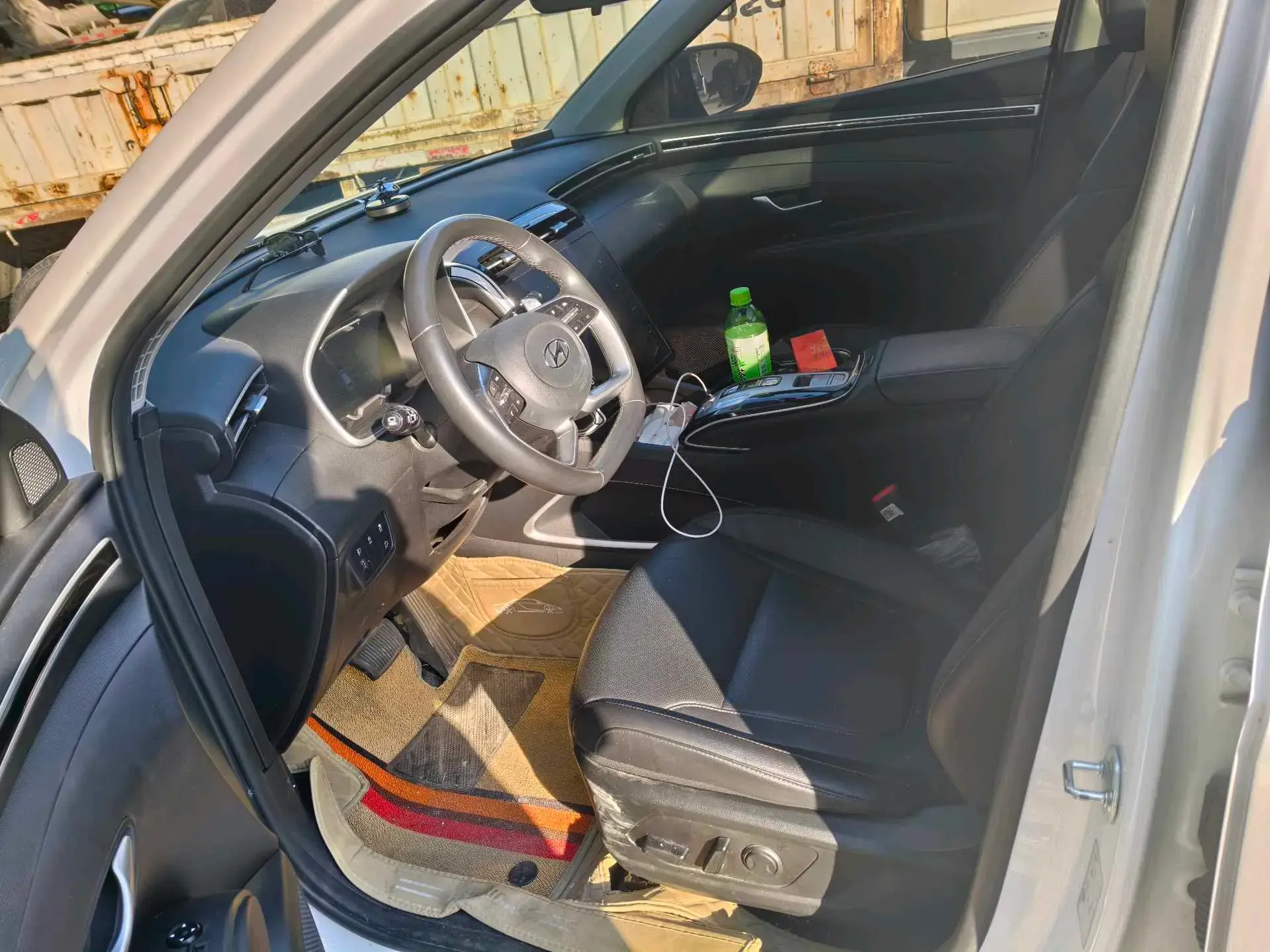 2023 HYUNDAI TUCSON thumbnail 3