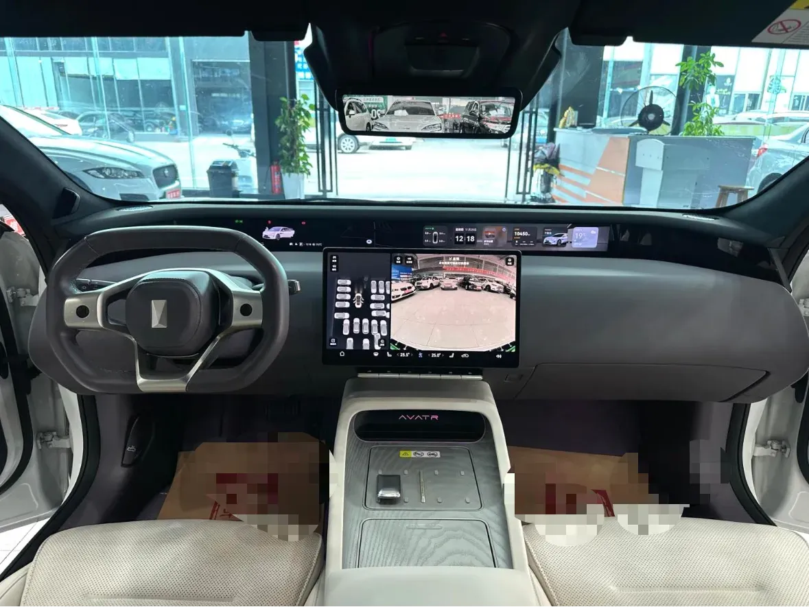 2025 Avatr 12 1.5T 156HP L4 REEV 39.05KWH,autocango,china used car exporter,china ev exporter,chinese used car exporter,chinese used ev exporter
