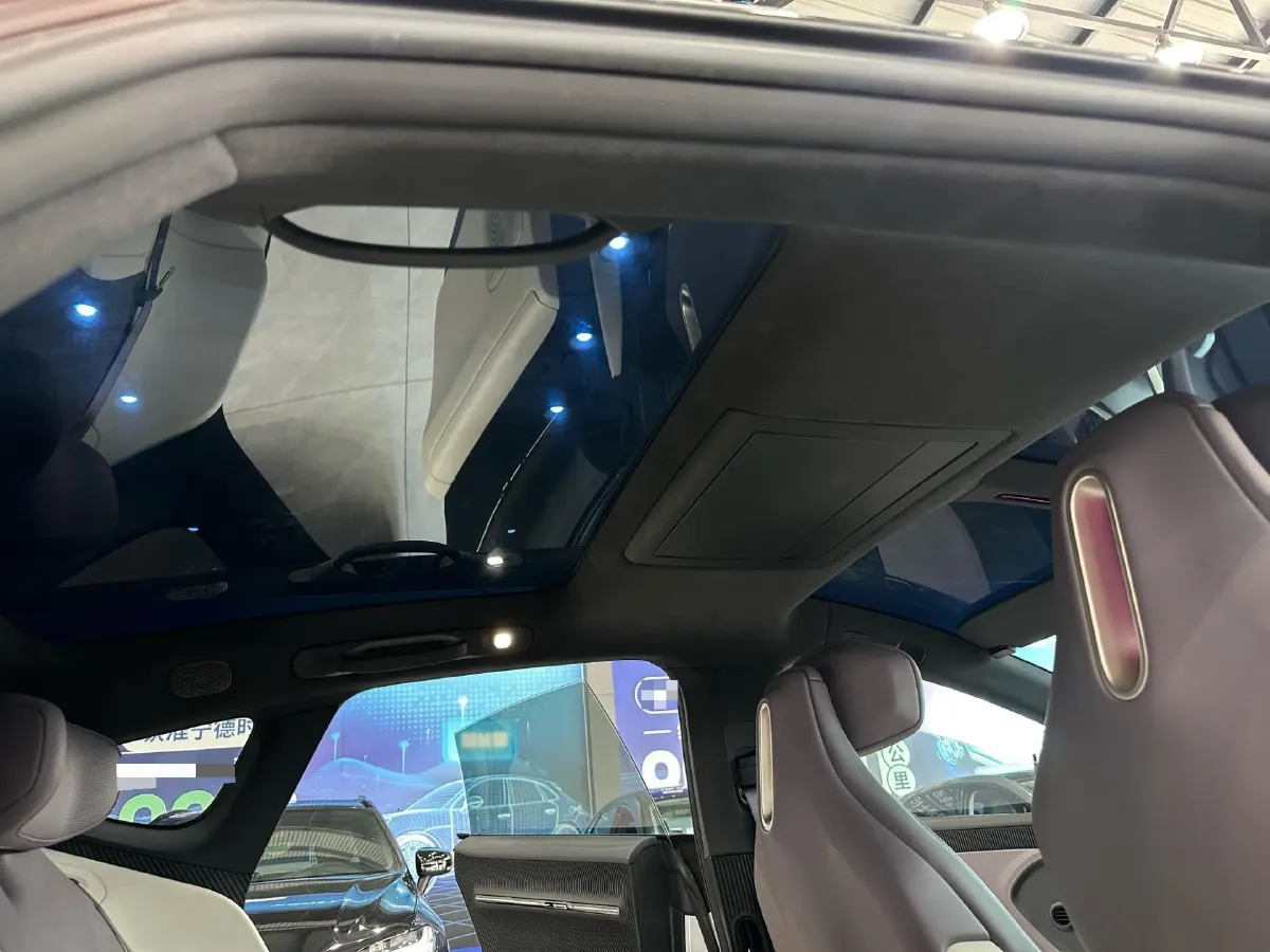 2025 Avatr 12 1.5T 156HP L4 REEV 39.05KWH,autocango,china used car exporter,china ev exporter,chinese used car exporter,chinese used ev exporter