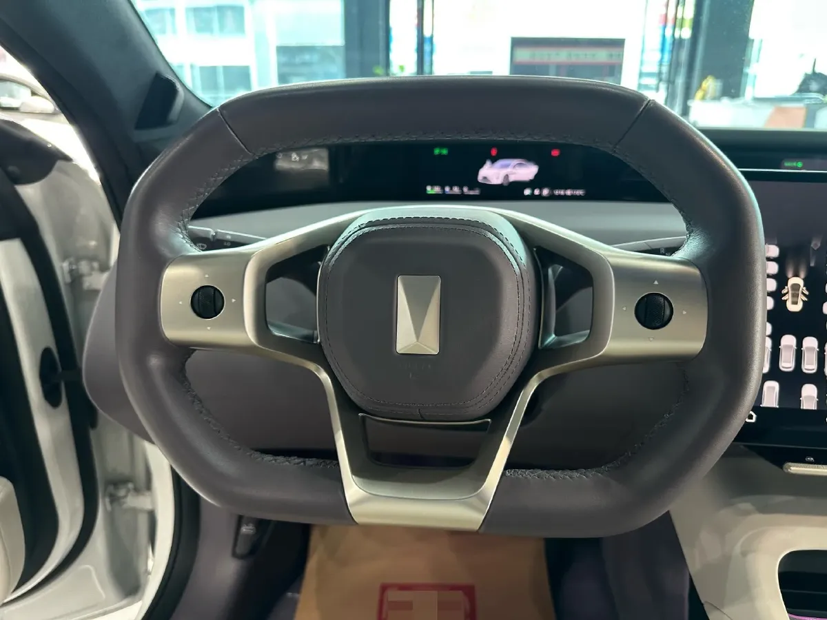 2025 Avatr 12 1.5T 156HP L4 REEV 39.05KWH,autocango,china used car exporter,china ev exporter,chinese used car exporter,chinese used ev exporter