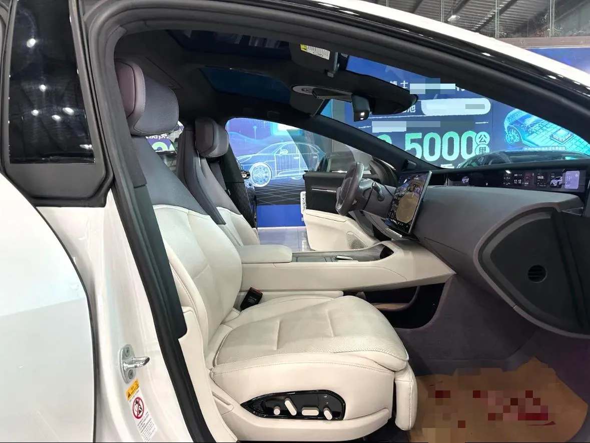 2025 Avatr 12 1.5T 156HP L4 REEV 39.05KWH,autocango,china used car exporter,china ev exporter,chinese used car exporter,chinese used ev exporter