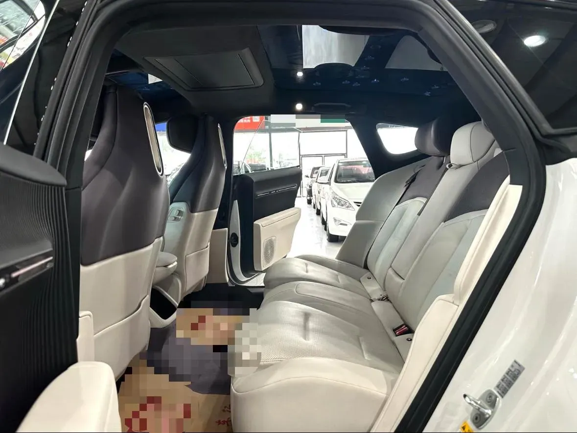 2025 Avatr 12 1.5T 156HP L4 REEV 39.05KWH,autocango,china used car exporter,china ev exporter,chinese used car exporter,chinese used ev exporter