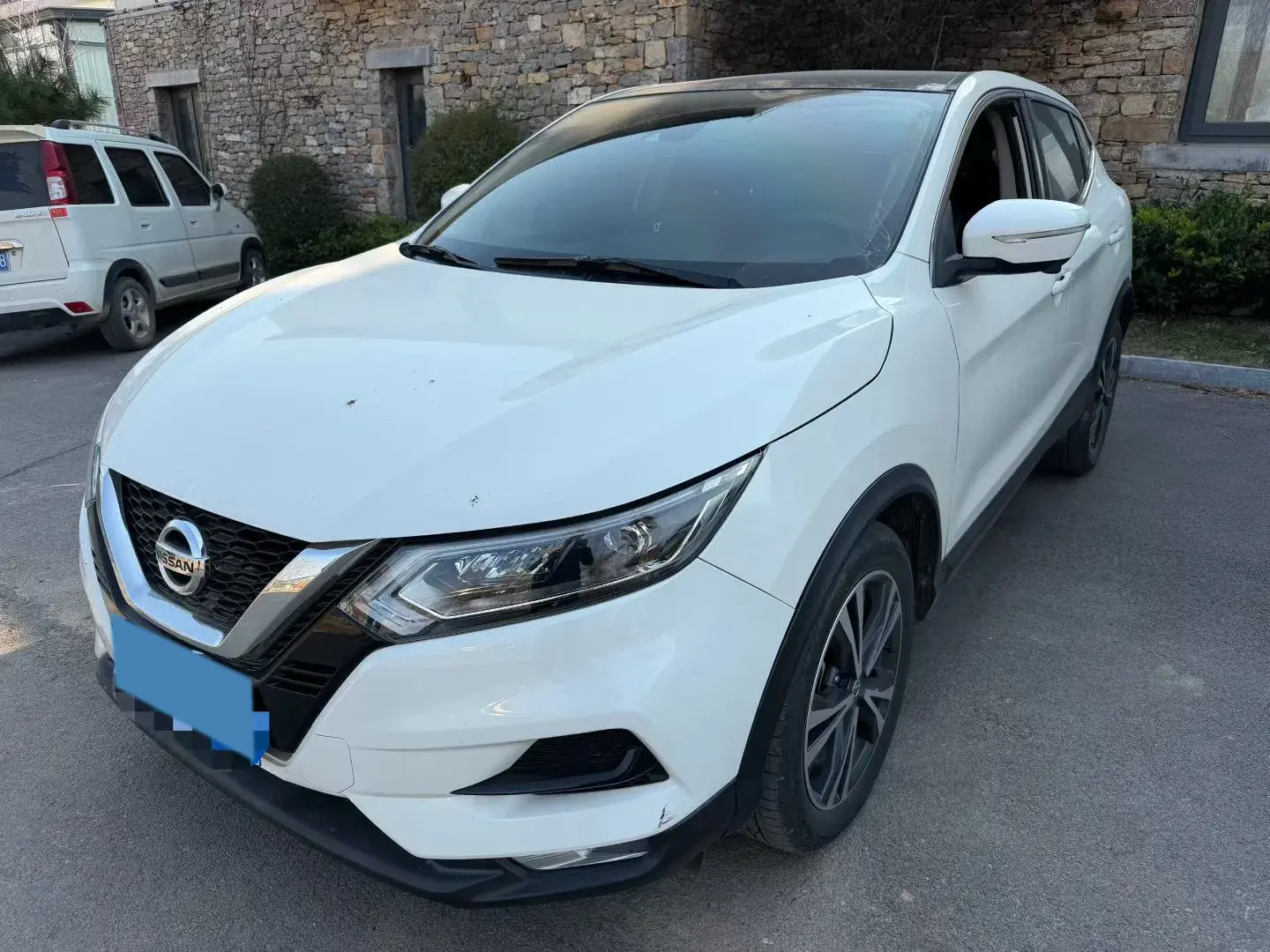 2019 NISSAN QASHQAI view 1