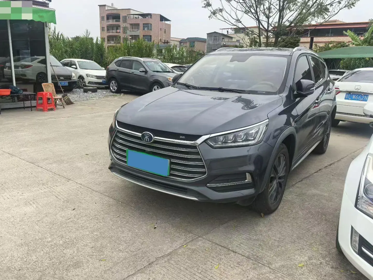 2019 BYD SONG view 1