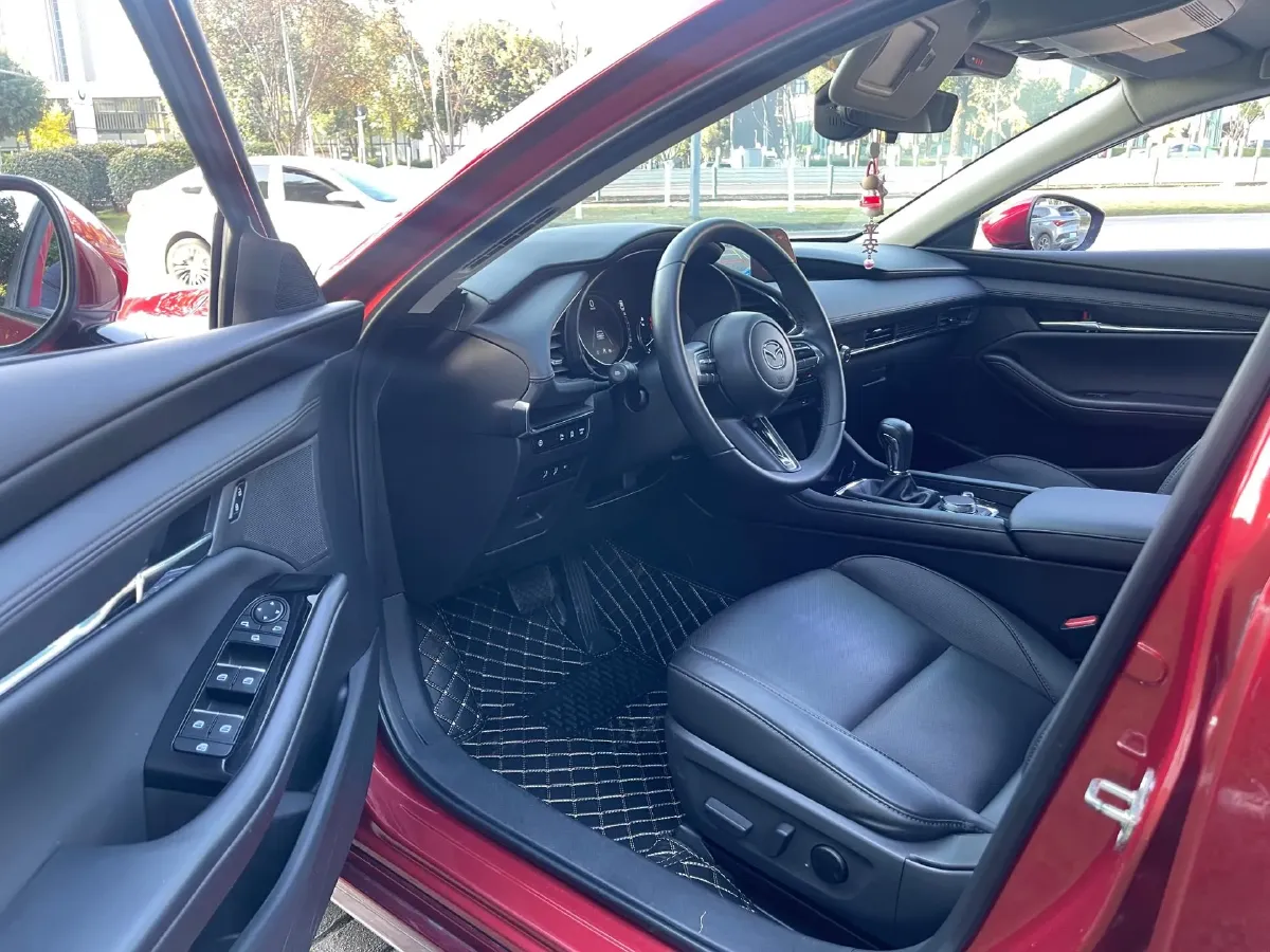 2022 Mazda 3 Axela 2.0L 158HP L4 6AT,autocango,china used car exporter,china ev exporter,chinese used car exporter,chinese used ev exporter