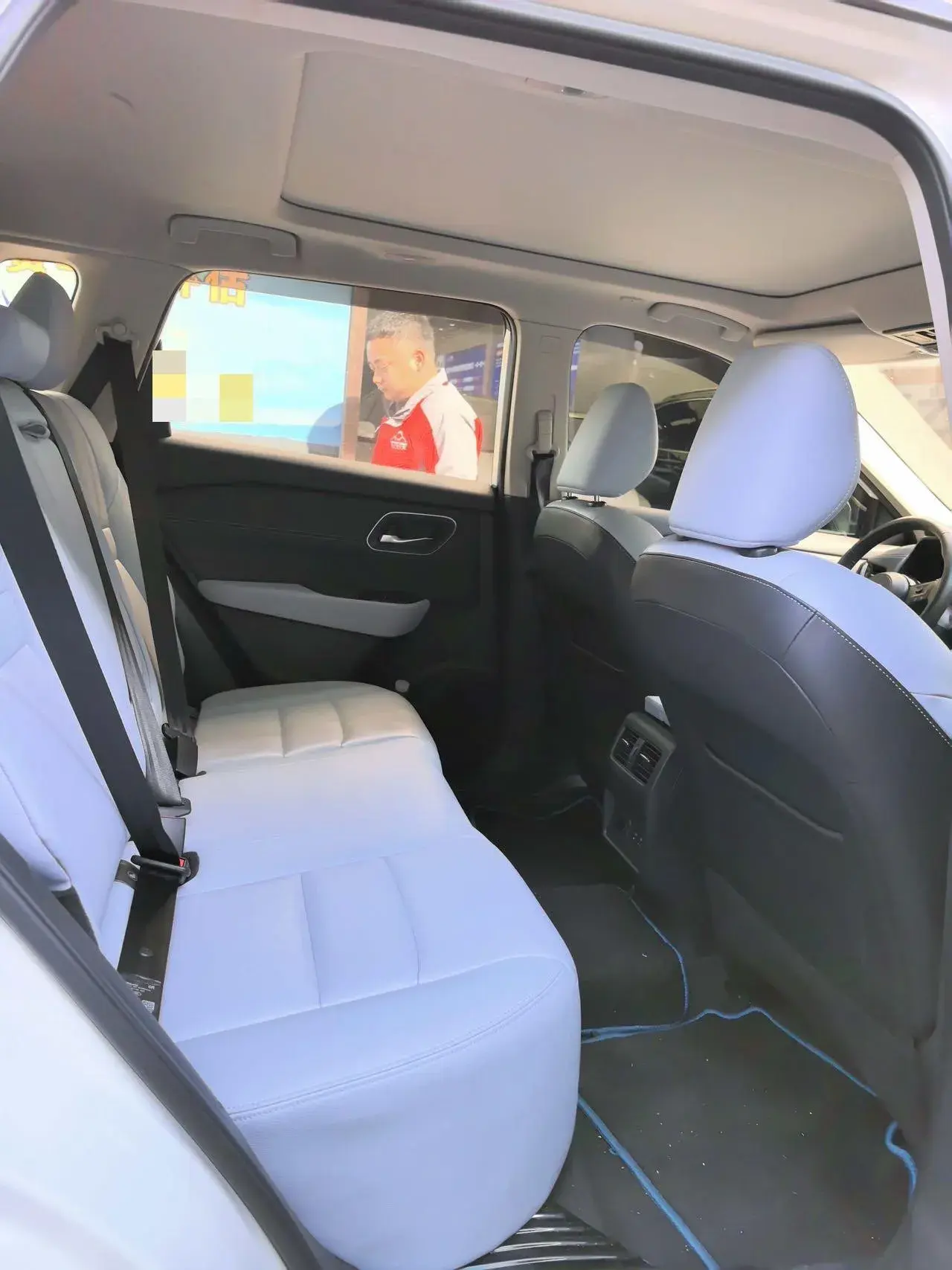 2023 NISSAN X-TRAIL thumbnail 3