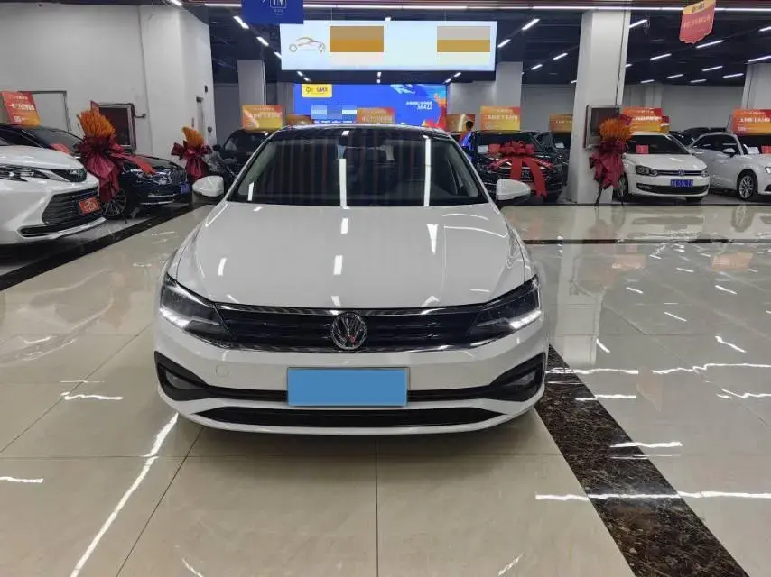 2021 VOLKSWAGEN LAMANDO thumbnail 2