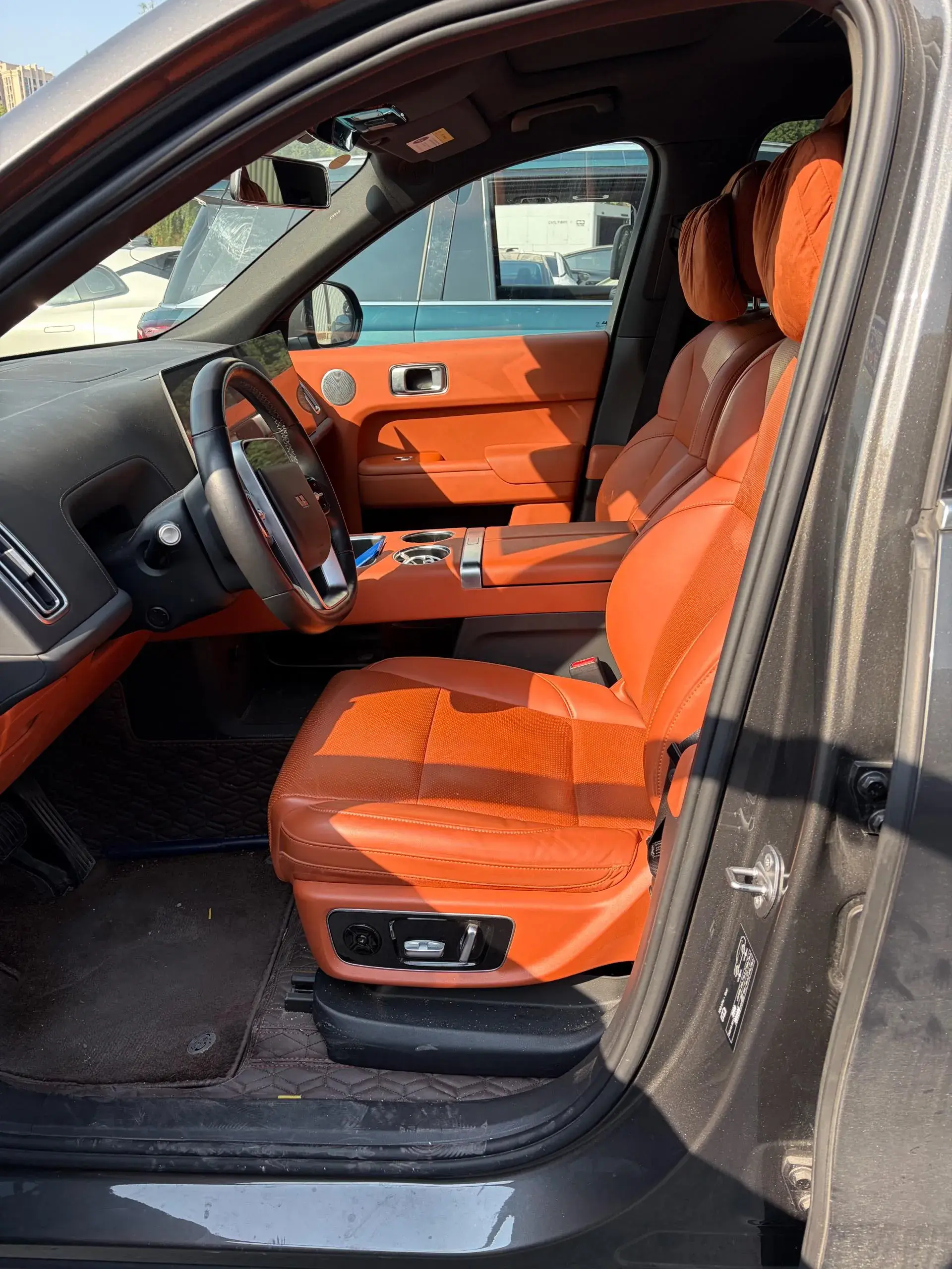 2023 LI L9 thumbnail 4