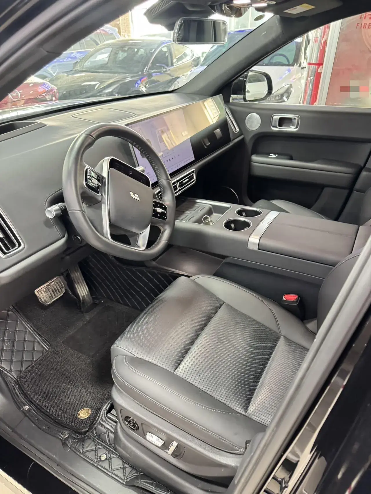 2024 LI L6 thumbnail 3