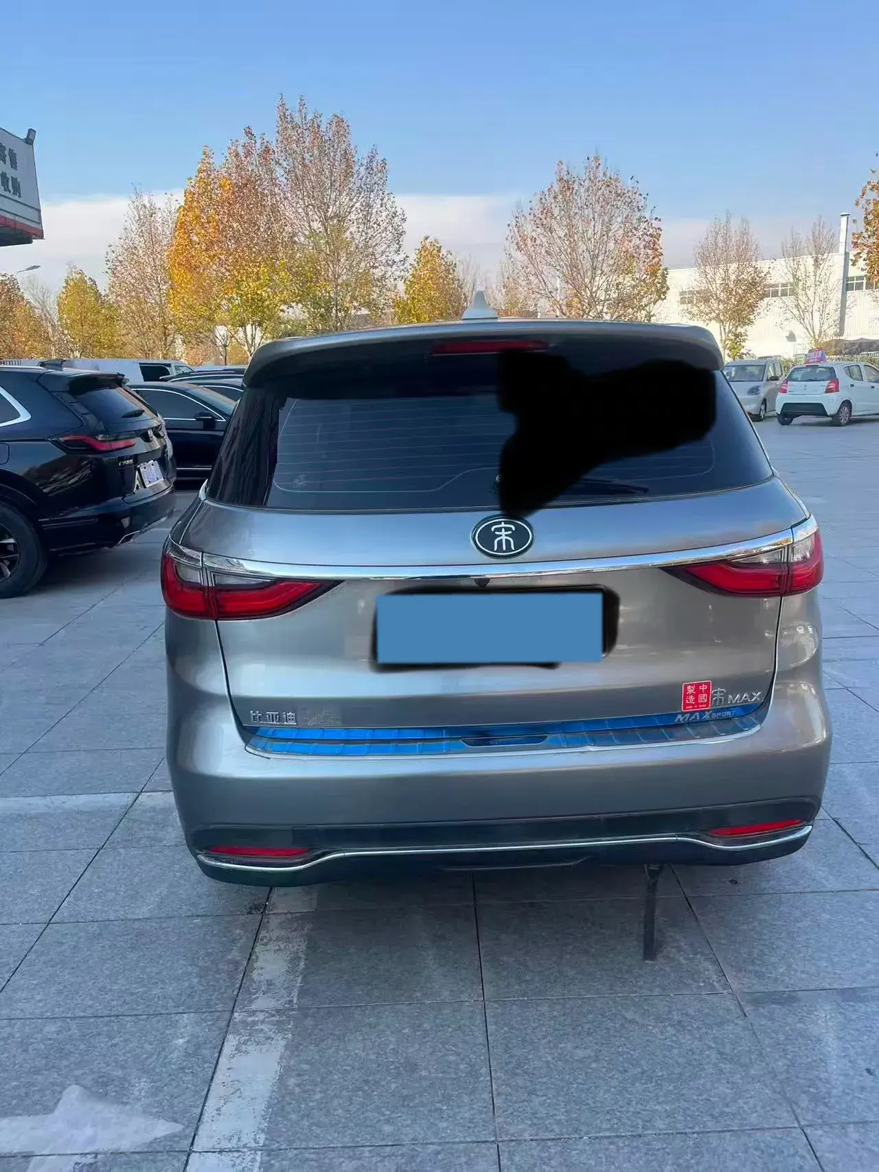 2018 BYD SONG thumbnail 4