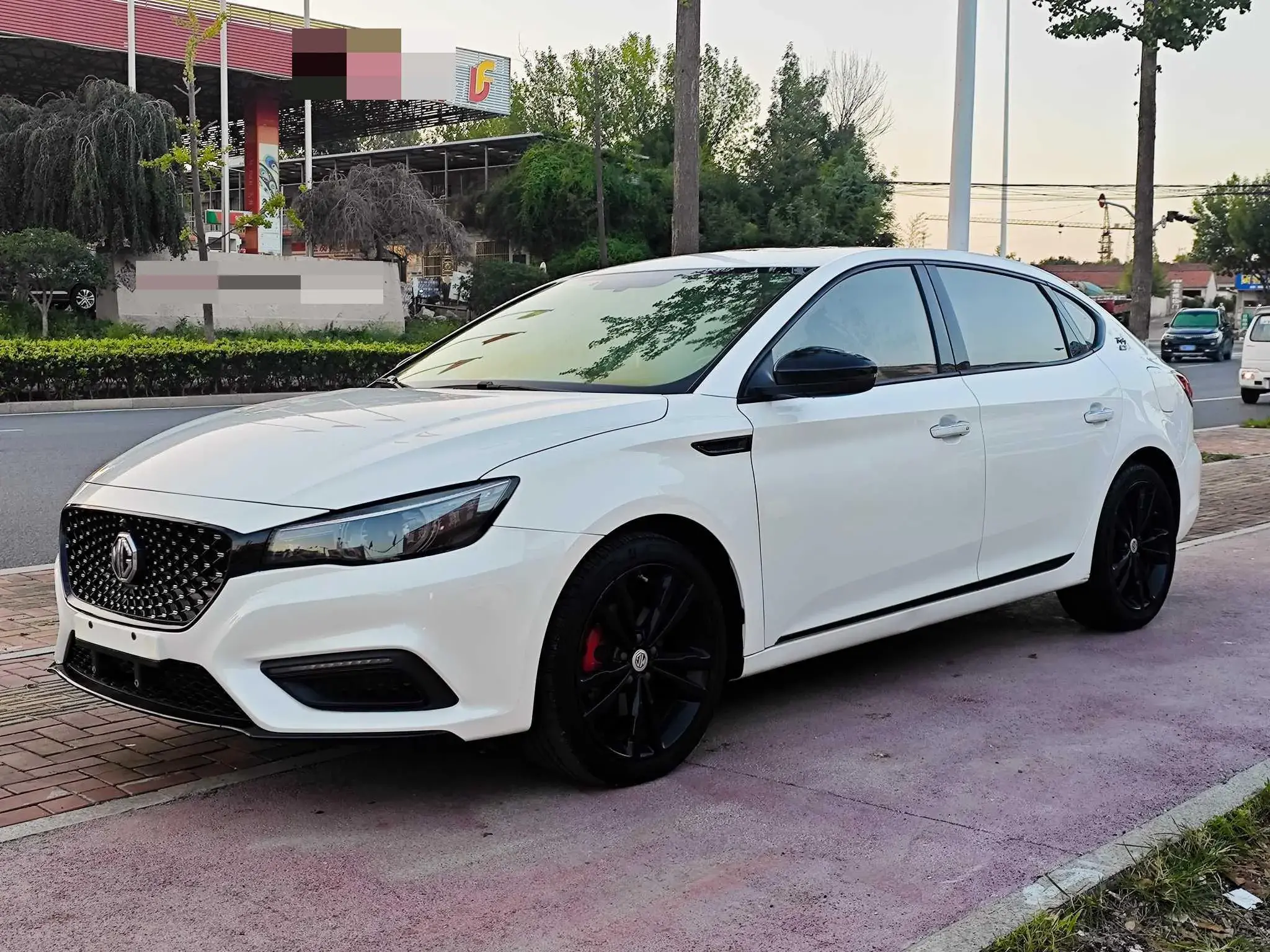 2019 MG MG6 view 1
