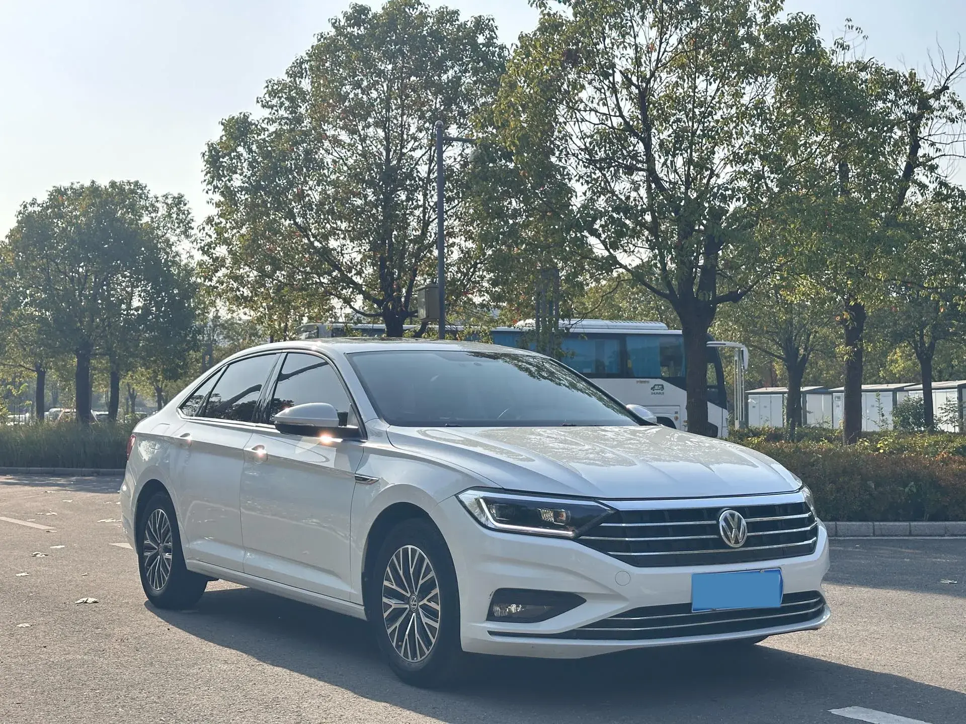 2021 VOLKSWAGEN SAGITAR thumbnail 2