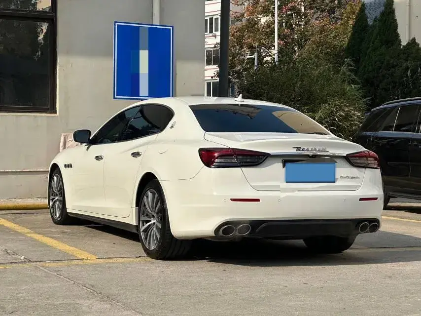 2021 MASERATI QUATTROPORTE thumbnail 4
