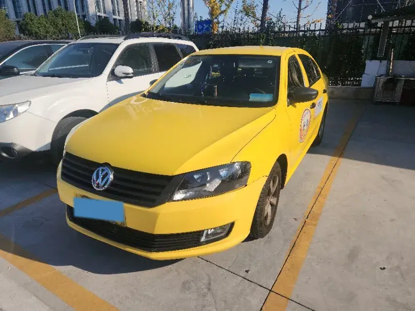 2018 VOLKSWAGEN LAVIDA view 1